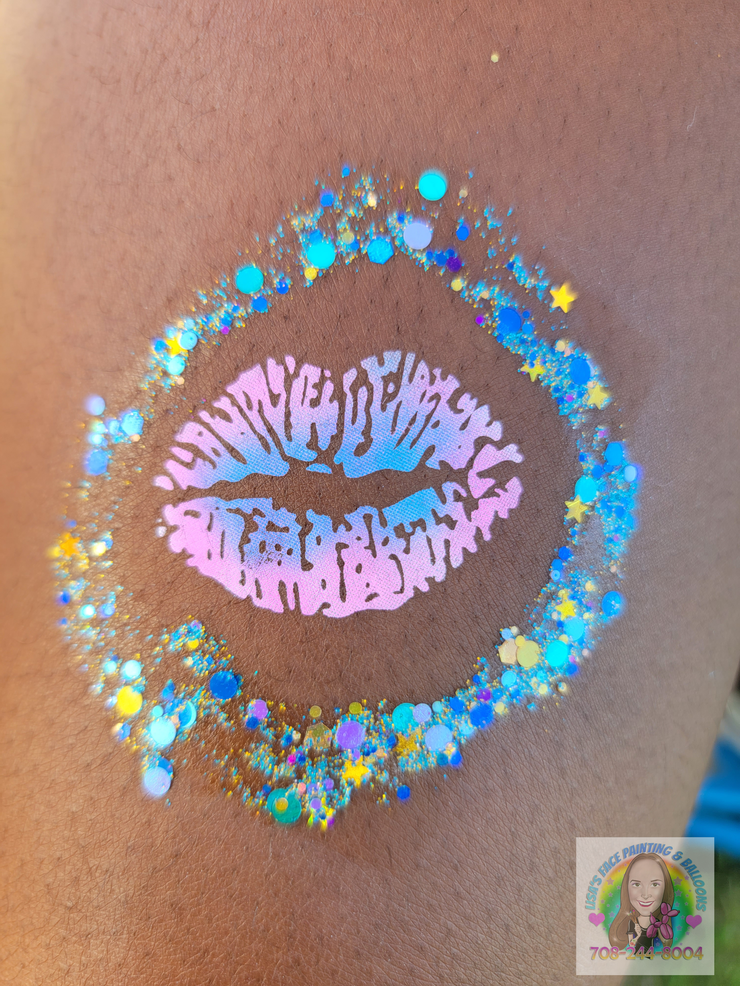 Kisses airbrushing